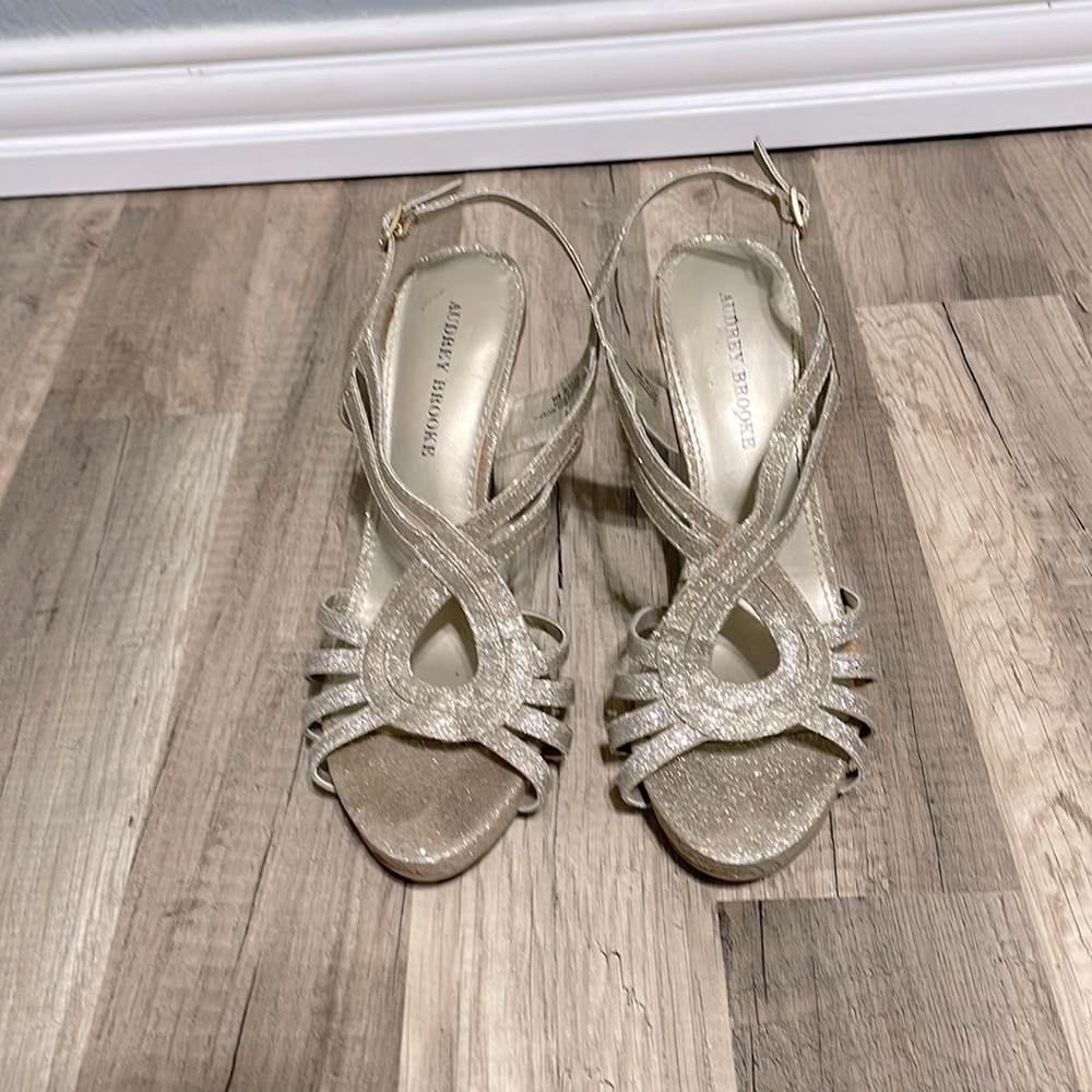 Barely worn Audrey Brooke gold glitter heels size 8